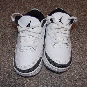 Kids Air Jordan 3 Retro "Dark Iris Purple" Size 7C